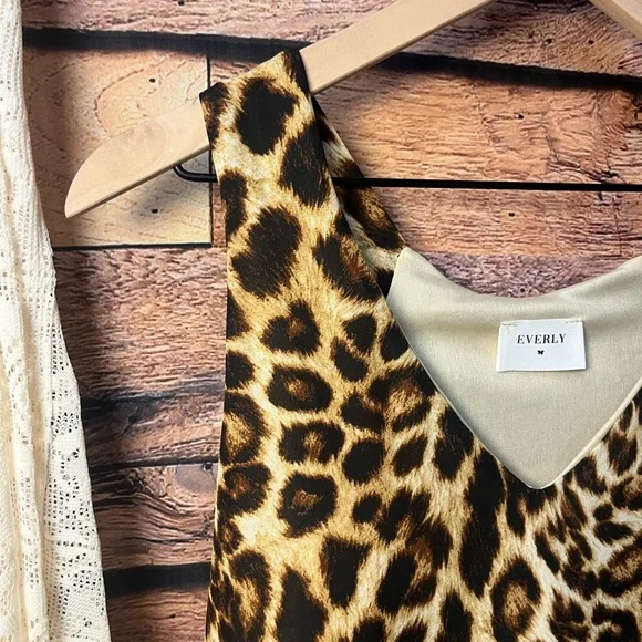 Everly Lined Cheetah/Leopard Print Tank Top (045) - Picture 7 of 8